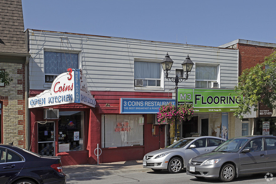 10140 Yonge St, Richmond Hill, ON à vendre - Photo de l’immeuble – Image 1 sur 5