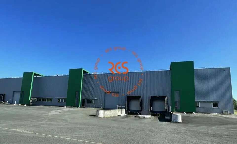 22 Rue Antoine De Saint-Exupéry, Blanquefort à louer - Photo de l’immeuble – Image 2 sur 9