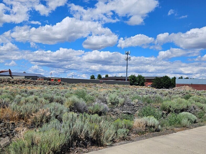 Lot 102-103 Deerhound Ave, Redmond, OR à louer - Autre – Image 3 sur 3