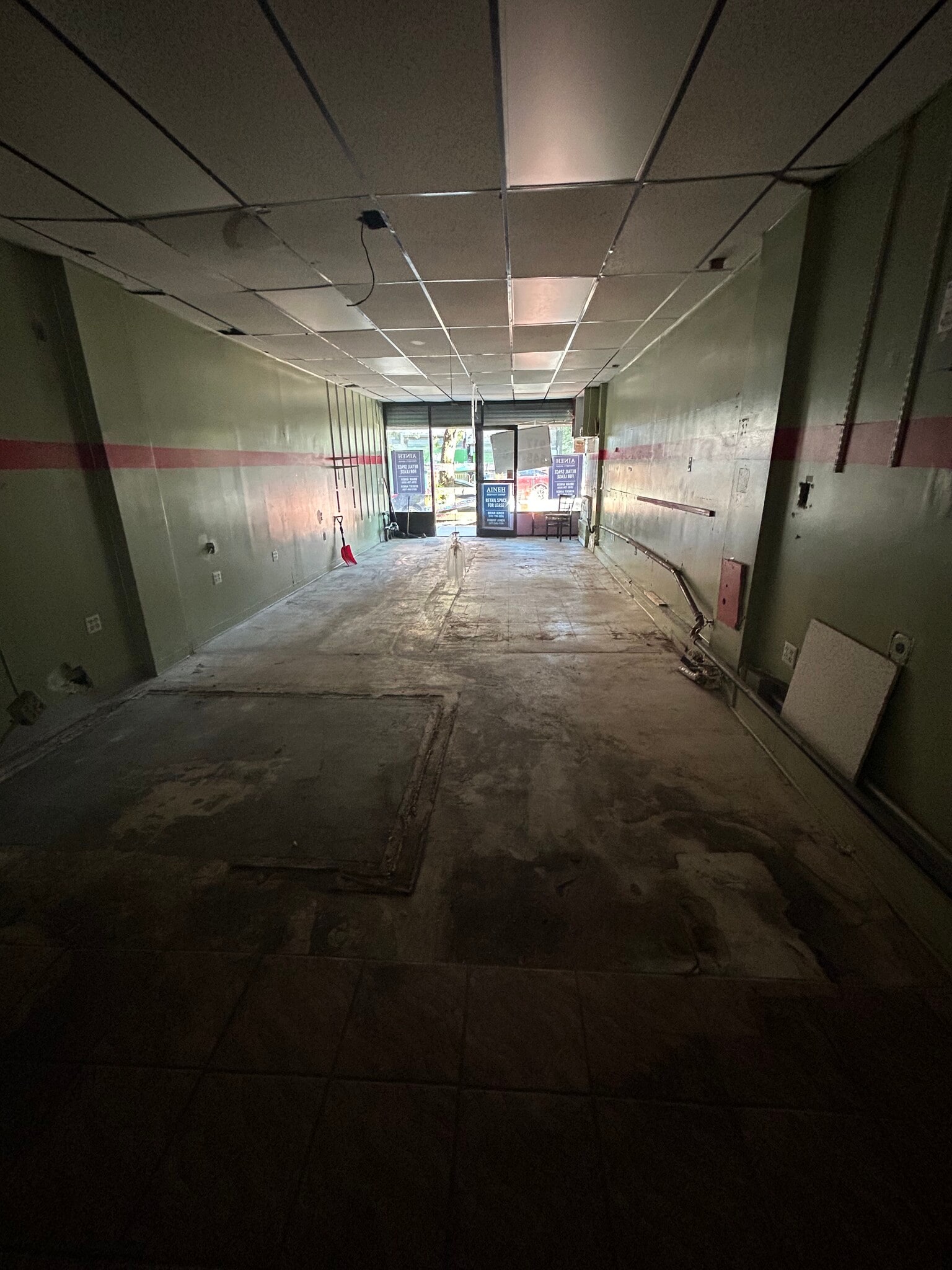 1610 Mermaid Ave, Brooklyn, NY à louer Photo de l’immeuble– Image 1 sur 2