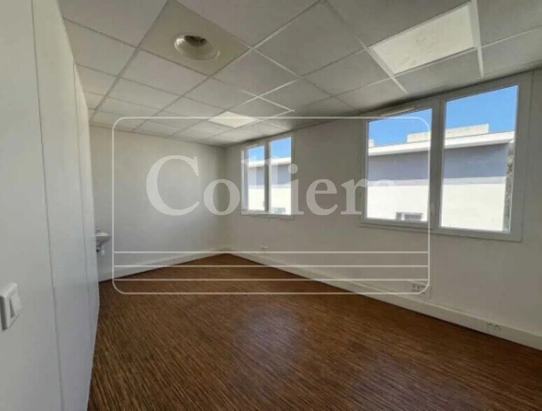 Bureau dans Marseille à vendre - Photo intérieure – Image 2 sur 3