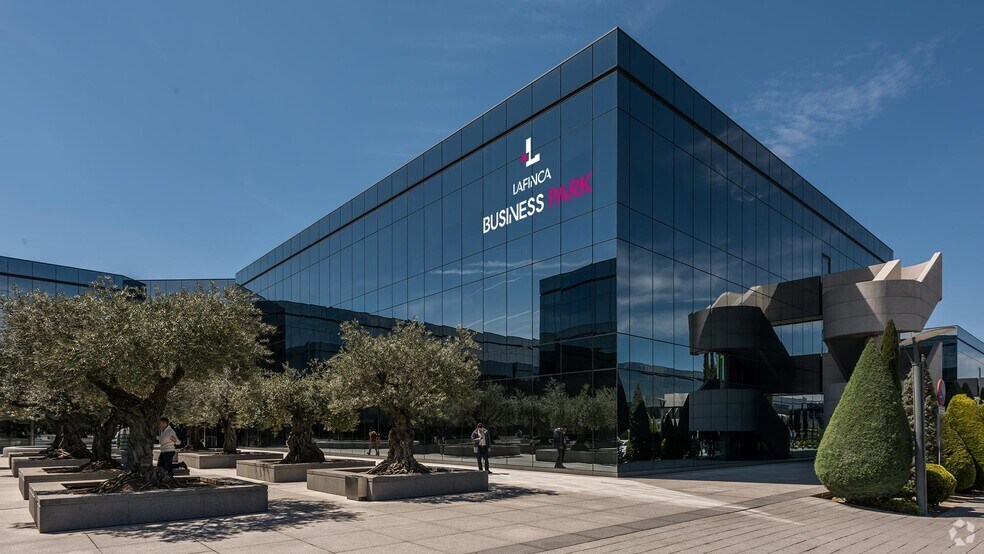 Paseo del Club Deportivo, 1, Pozuelo de Alarcón, Madrid à louer - Photo principale – Image 1 sur 2