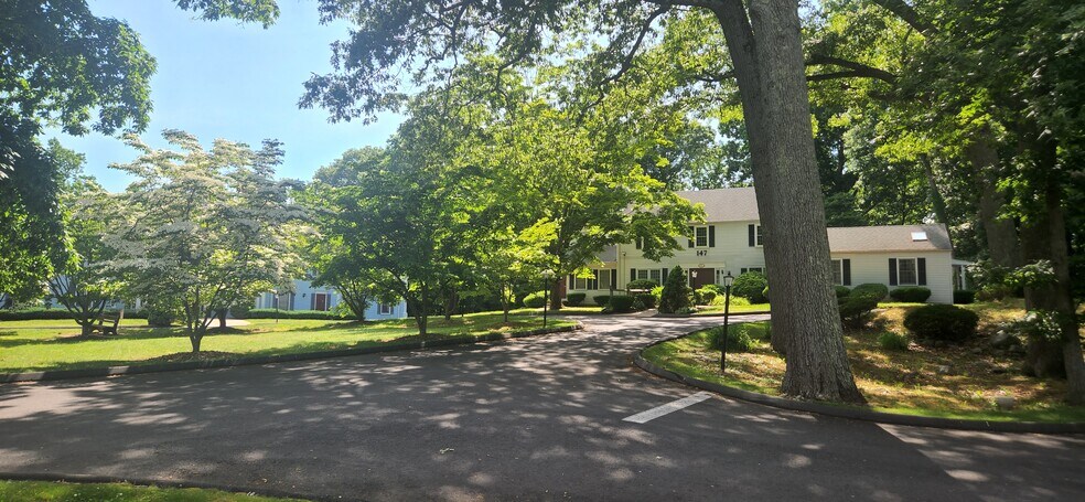 149 Durham Rd, Madison, CT à louer - Photo de l’immeuble – Image 2 sur 13