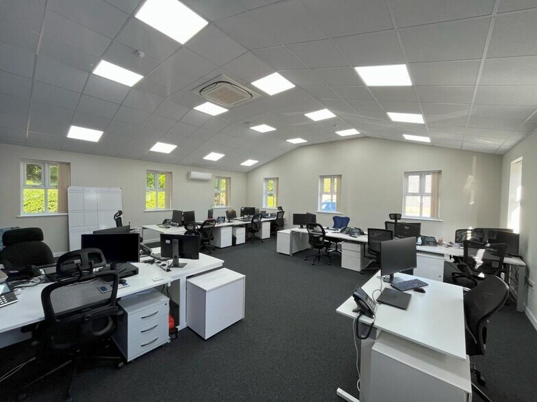 Earls Colne Business Park, Earls Colne à louer - Photo de l’immeuble – Image 3 sur 20