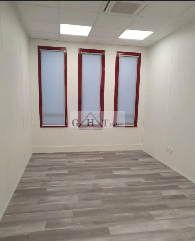 Bureau dans Les Ulis à louer Photo de l’immeuble– Image 1 sur 3