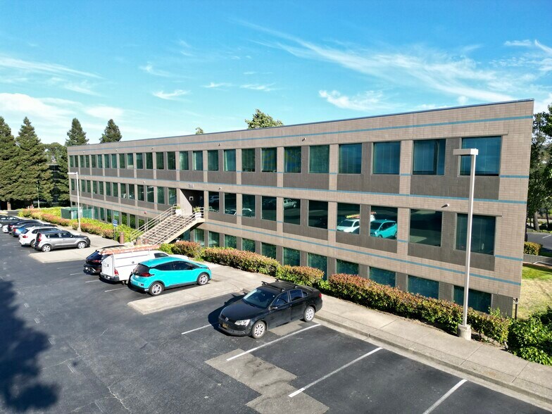 200 Porter Dr, San Ramon, CA à louer - Photo de l’immeuble – Image 2 sur 5