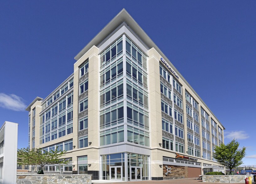12435 Park Potomac Ave, Potomac, MD à louer - Photo principale – Image 1 sur 7