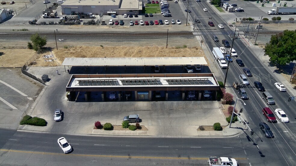 Central Valley Car Washes portefeuille de 3 biens à vendre sur LoopNet.fr - Aérien – Image 3 sur 68