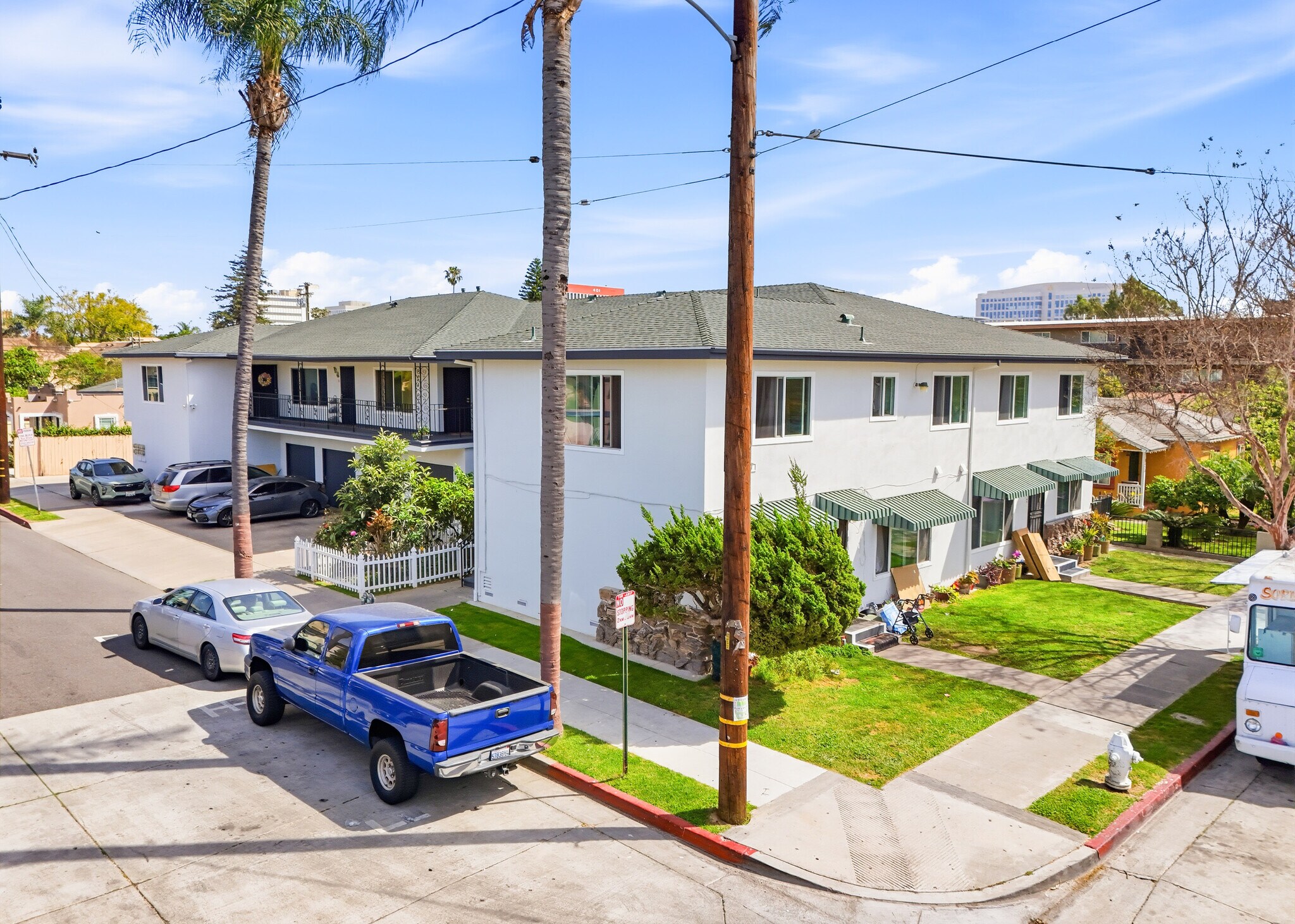 1027 N Parton St, Santa Ana, CA à vendre Photo principale– Image 1 sur 8