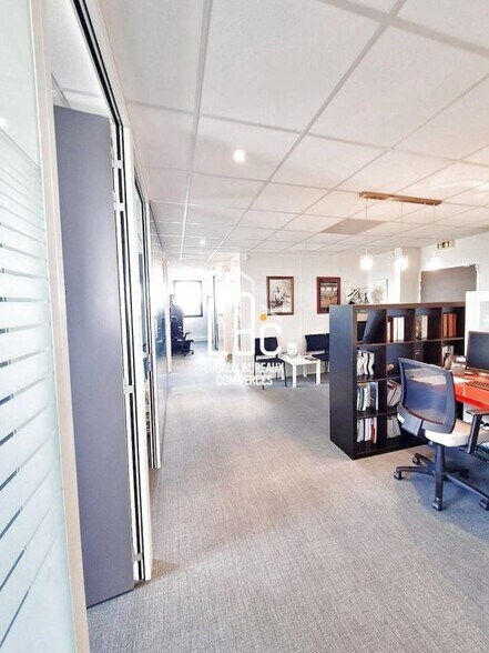 Bureau dans Saint-Herblain à vendre - Photo de l’immeuble – Image 2 sur 7