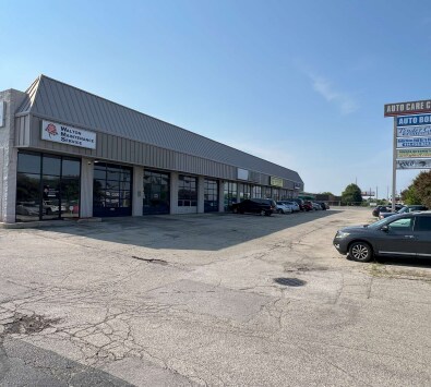8025-8055 N 76th St, Milwaukee, WI à vendre - Photo de l’immeuble – Image 2 sur 6