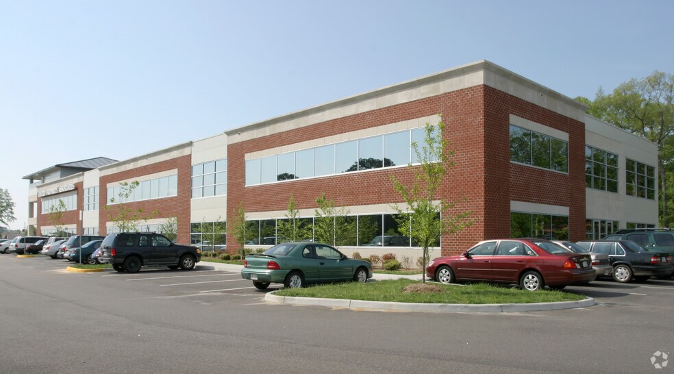 525 S Independence Blvd, Virginia Beach, VA à louer - Photo de l’immeuble – Image 3 sur 17
