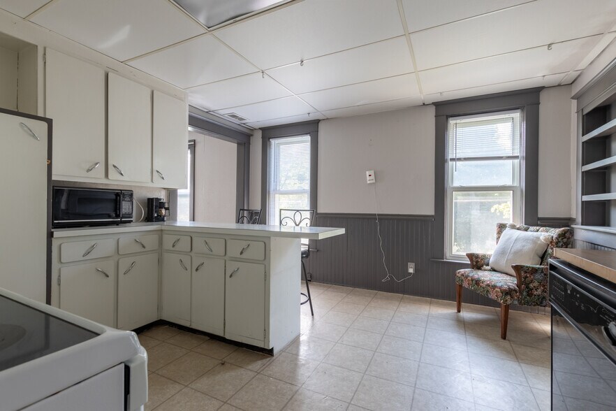 840 S 3rd Ave, Wausau, WI à vendre - Photo de l’immeuble – Image 3 sur 52