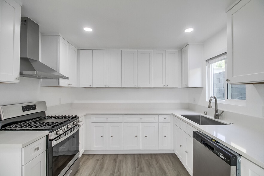 4410 Highland Ave, San Diego, CA à vendre - Photo intérieure – Image 3 sur 16