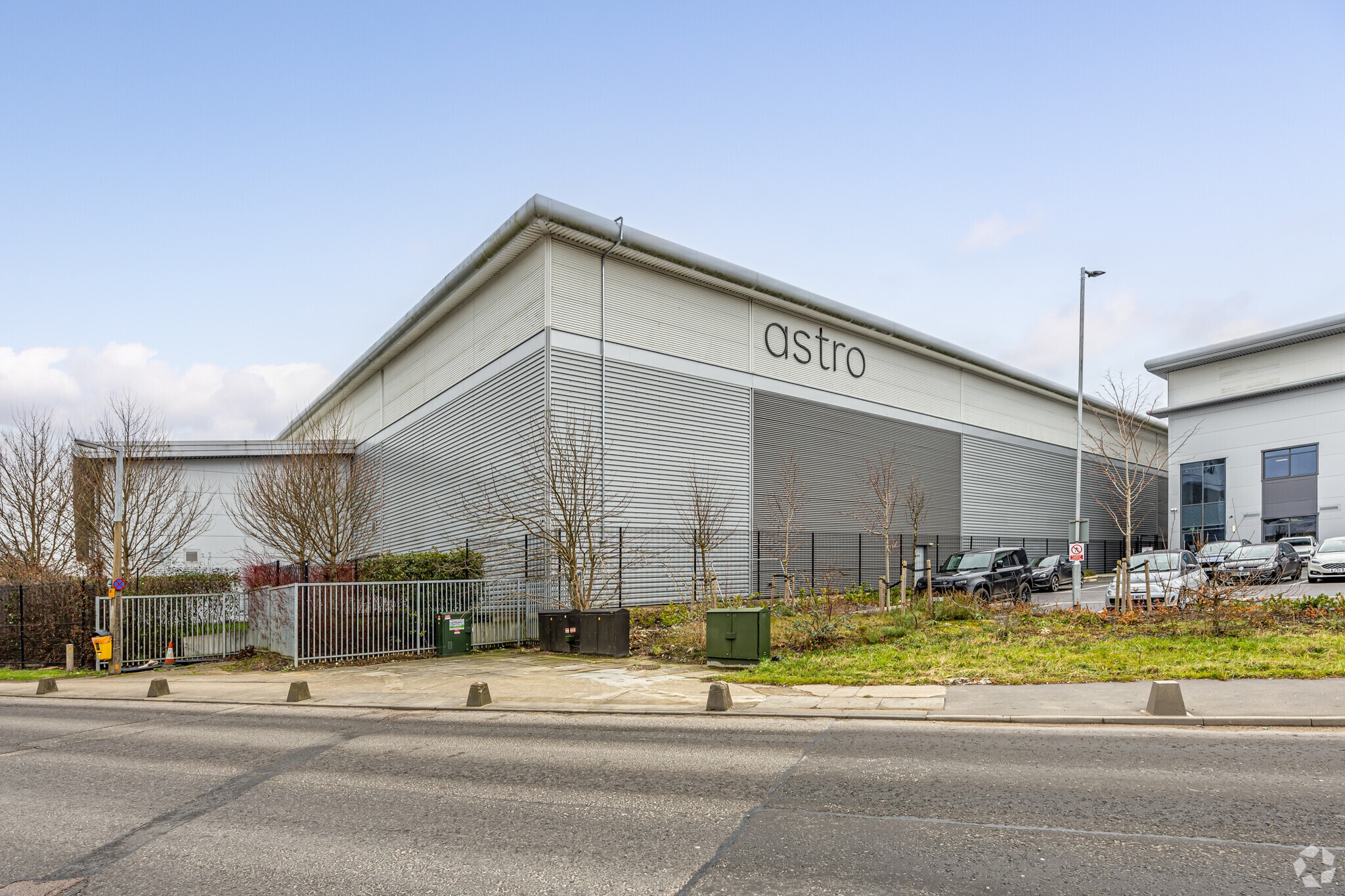 Midas River Way, Harlow à louer Photo principale– Image 1 sur 8