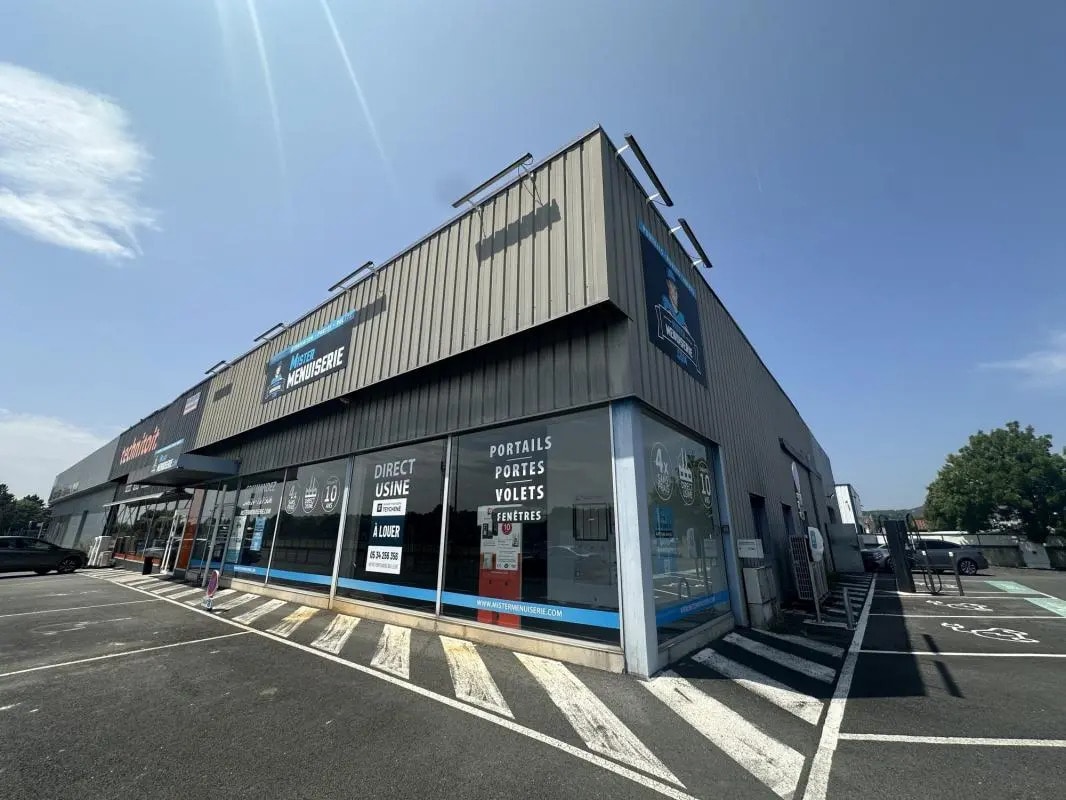 Local commercial dans MARSAC-SUR-L'ISLE à louer Photo de l’immeuble– Image 1 sur 7