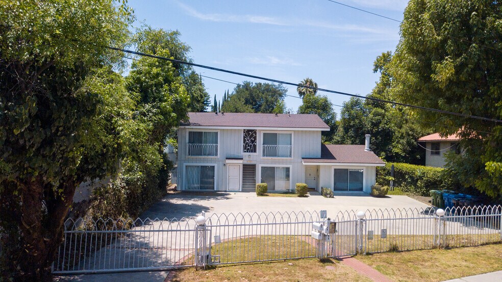 4747 Orion Ave, Sherman Oaks, CA à vendre - Photo de l’immeuble – Image 2 sur 16
