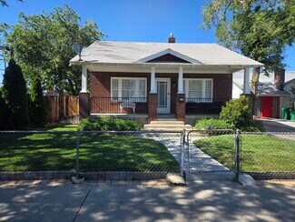 Plus de détails pour 127 E Pueblo St, Reno, NV - Bureau à vendre