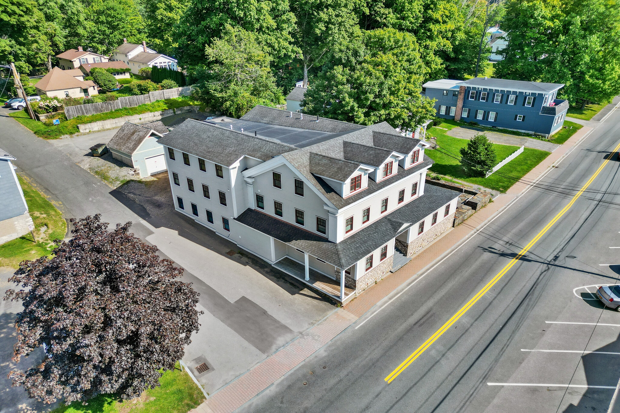 29 Main St, West Stockbridge, MA à vendre Photo principale– Image 1 sur 16
