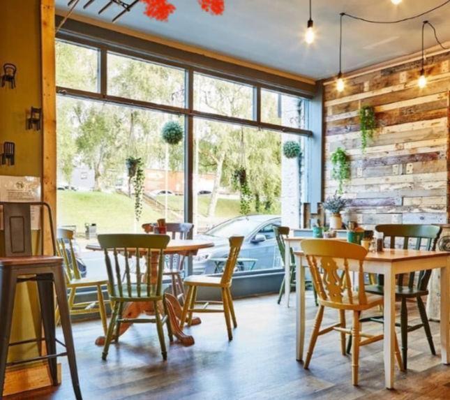 3-5 Colne Rd, Barnoldswick à vendre - Photo de l’immeuble – Image 3 sur 22