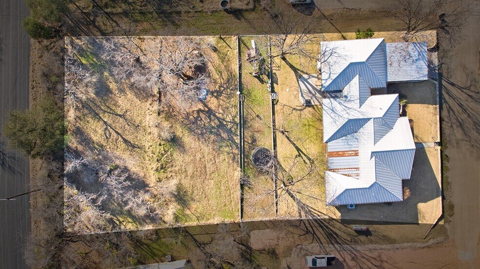 217 Wilson Ave, Mason, TX à vendre - Photo de l’immeuble – Image 3 sur 56