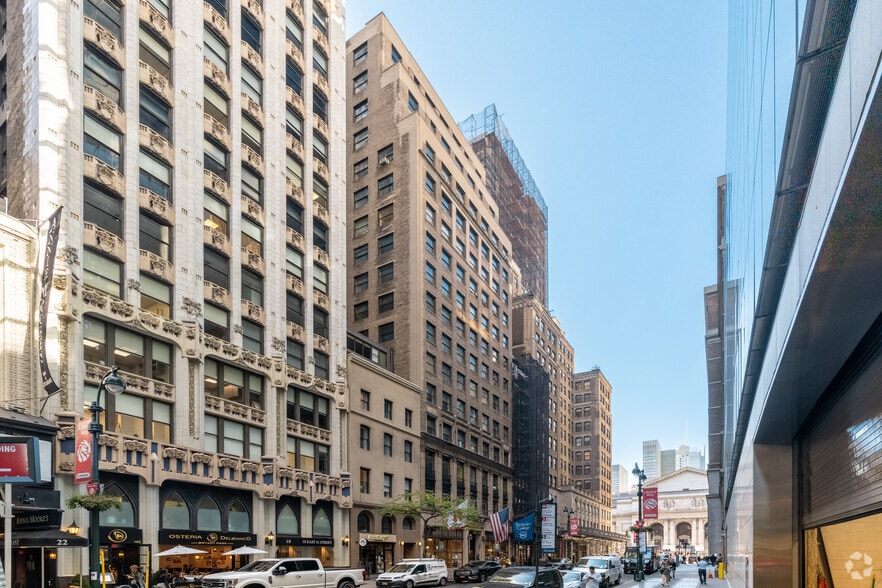 12 E 41st St, New York, NY à louer - Photo principale – Image 1 sur 9