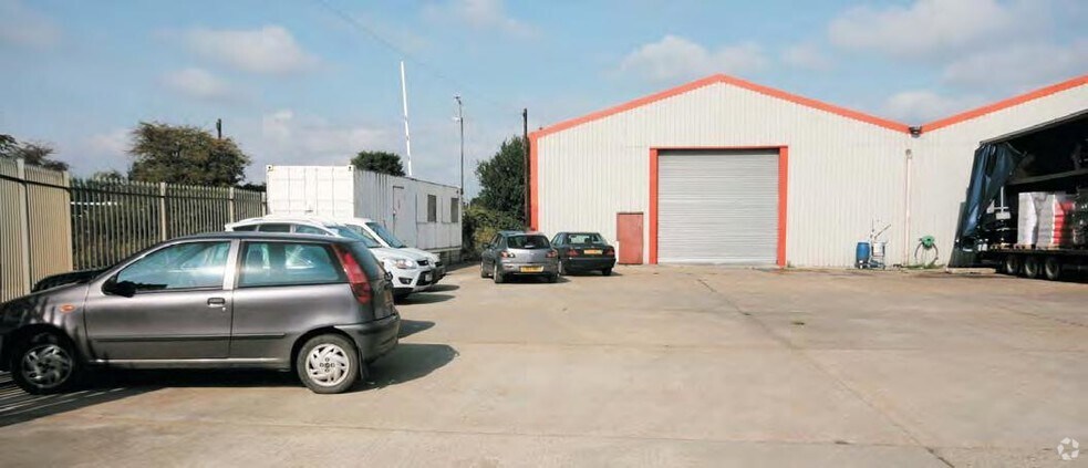 Mark Ln, Gravesend à louer - Photo de l’immeuble – Image 2 sur 2