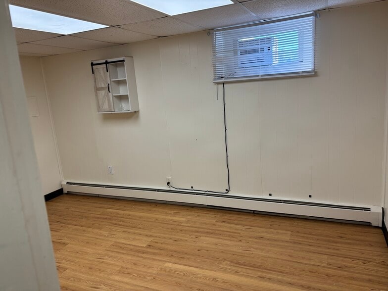 2845 Post Rd, Warwick, RI à louer - Photo intérieure – Image 3 sur 6