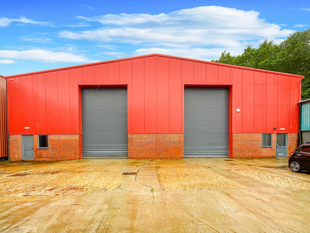 4A & 5B Blacknest Rd, Alton à vendre Photo de l’immeuble– Image 1 sur 12
