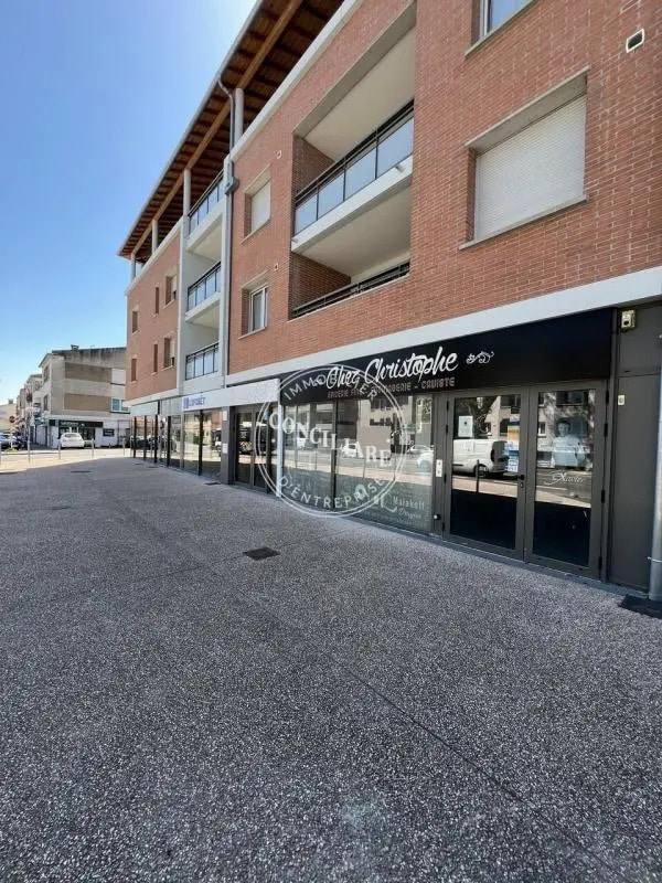 Local commercial dans Castanet-Tolosan à louer Photo de l’immeuble– Image 1 sur 6