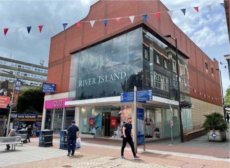 117 High St, Southend On Sea à louer - Photo de l’immeuble – Image 1 sur 1