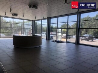 Plus de détails pour Local commercial à louer