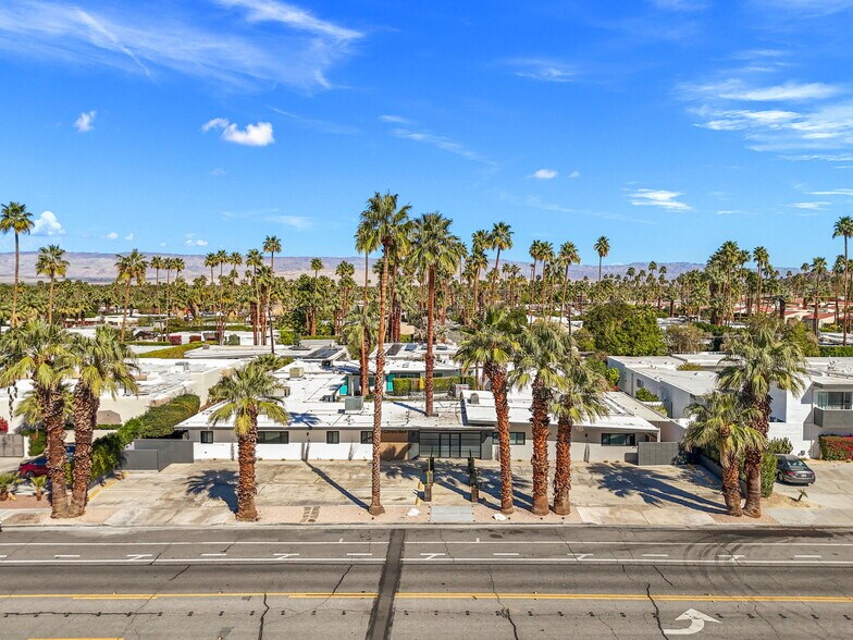 2080 S Camino Real, Palm Springs, CA à vendre - Photo de l’immeuble – Image 2 sur 46