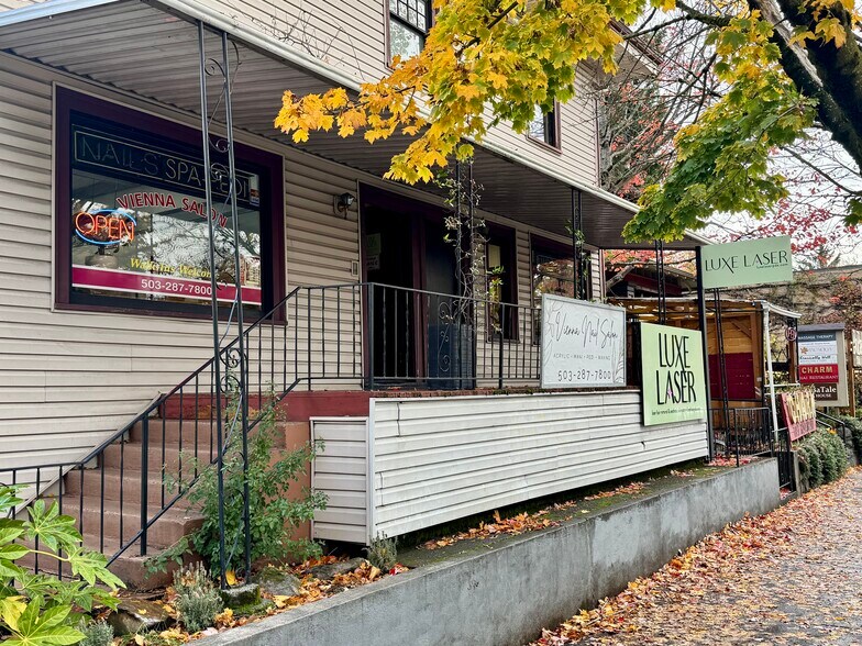 1405 NE Broadway St, Portland, OR à louer - Photo de l’immeuble – Image 2 sur 10