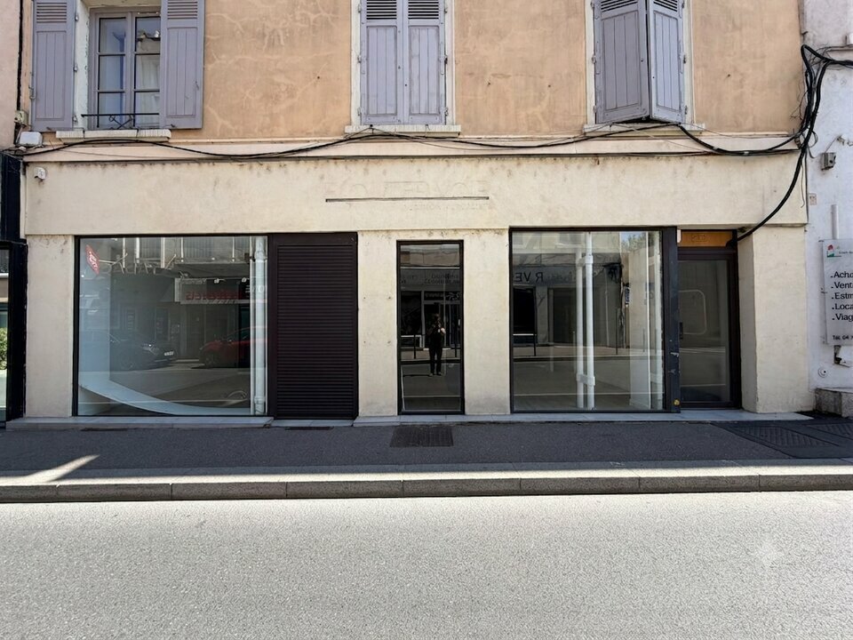 157 Grande Rue, OULLINS-PIERRE-BÉNITE à louer Photo de l’immeuble– Image 1 sur 11