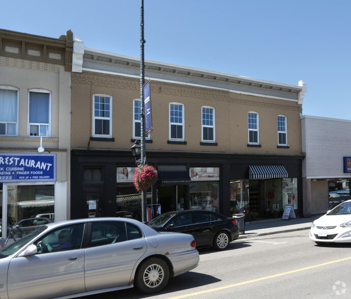 188-190 Raglan St S, Renfrew, ON à louer - Photo de l’immeuble – Image 3 sur 9