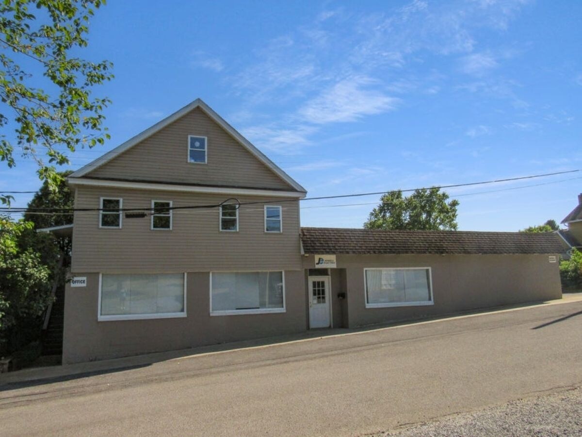 2 1st St, Du Bois, PA à vendre Photo principale– Image 1 sur 5