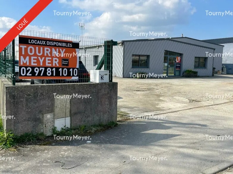 Local d’activités dans Quéven à louer - Photo de l’immeuble – Image 1 sur 3
