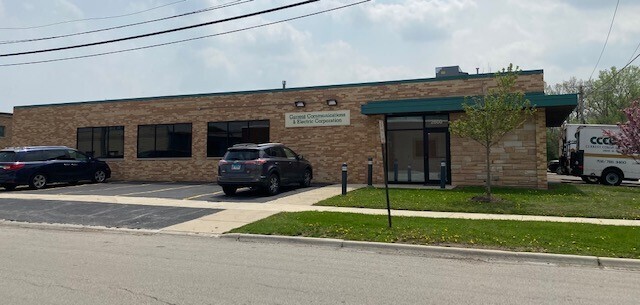 2600 W 23rd St, Broadview, IL à louer - Photo de l’immeuble – Image 2 sur 9