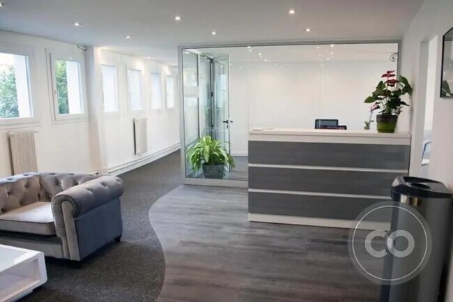 Plus de détails pour Bureau à vendre