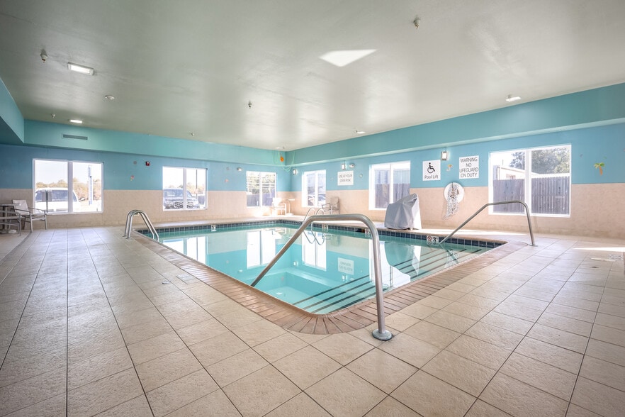 7840 NW 39th Expy, Bethany, OK à vendre - Photo intérieure – Image 3 sur 12