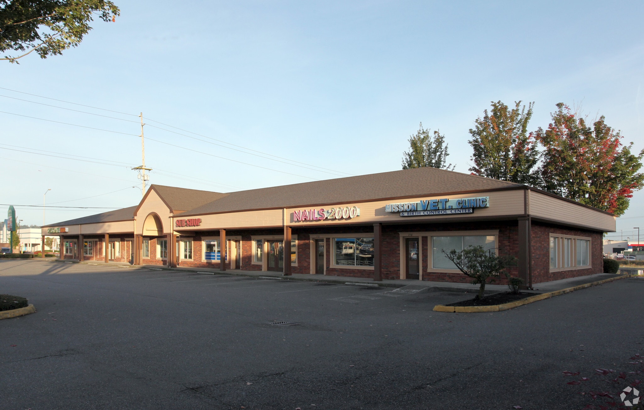 128-142 Washington Ave N, Kent, WA à louer Photo principale– Image 1 sur 4