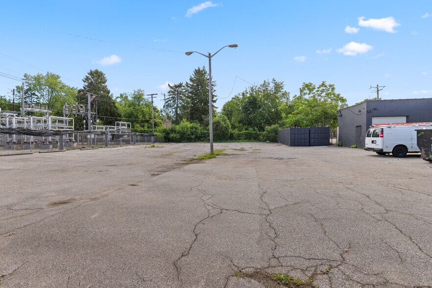 17170 Burgess, Detroit, MI à vendre - Photo de l’immeuble – Image 2 sur 20