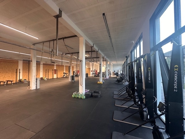 Plus de détails pour 6260 Rte de Berre, Ventabren - Local commercial à louer