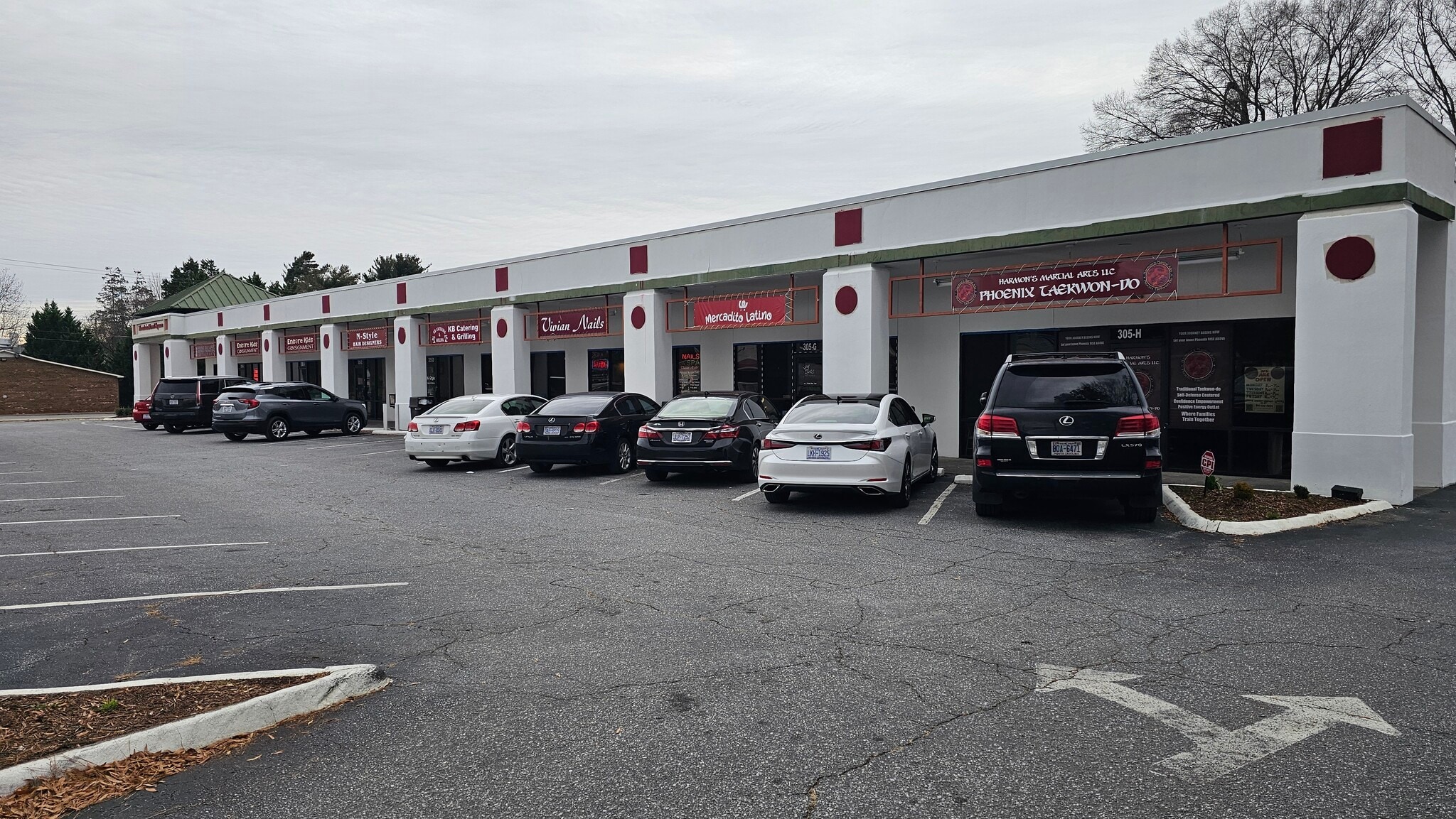 305 W Mountain St, Kernersville, NC à louer Photo intérieure– Image 1 sur 5