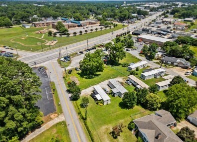 109 Bainbridge Dr, Greenville, SC à vendre Photo principale– Image 1 sur 2