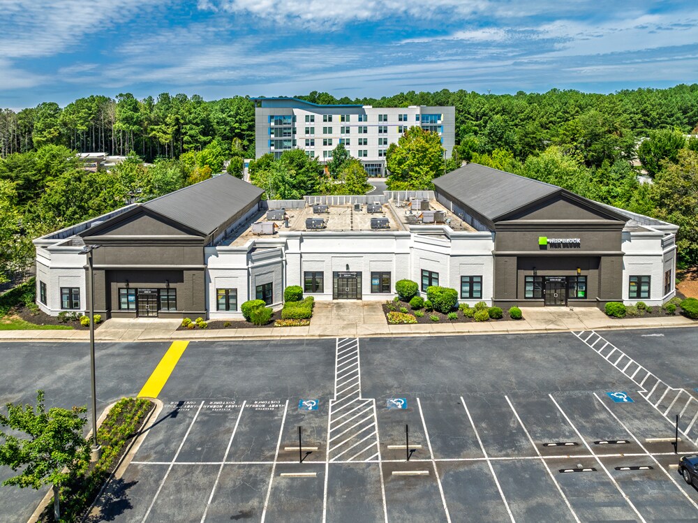 7855 N Point Pky, Alpharetta, GA à louer Photo principale– Image 1 sur 7
