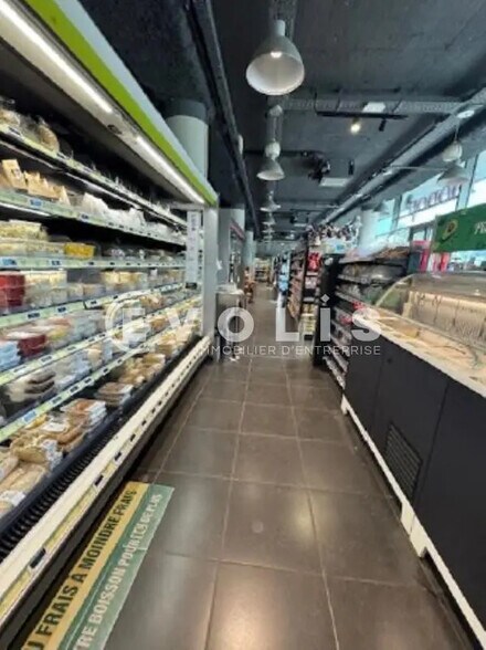 Bureau dans Nanterre à louer - Photo intérieure – Image 2 sur 3