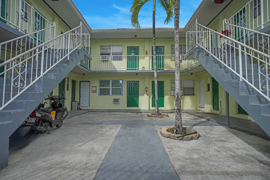 1575 NW 59th St, Miami, FL à vendre - Photo de l’immeuble – Image 1 sur 16