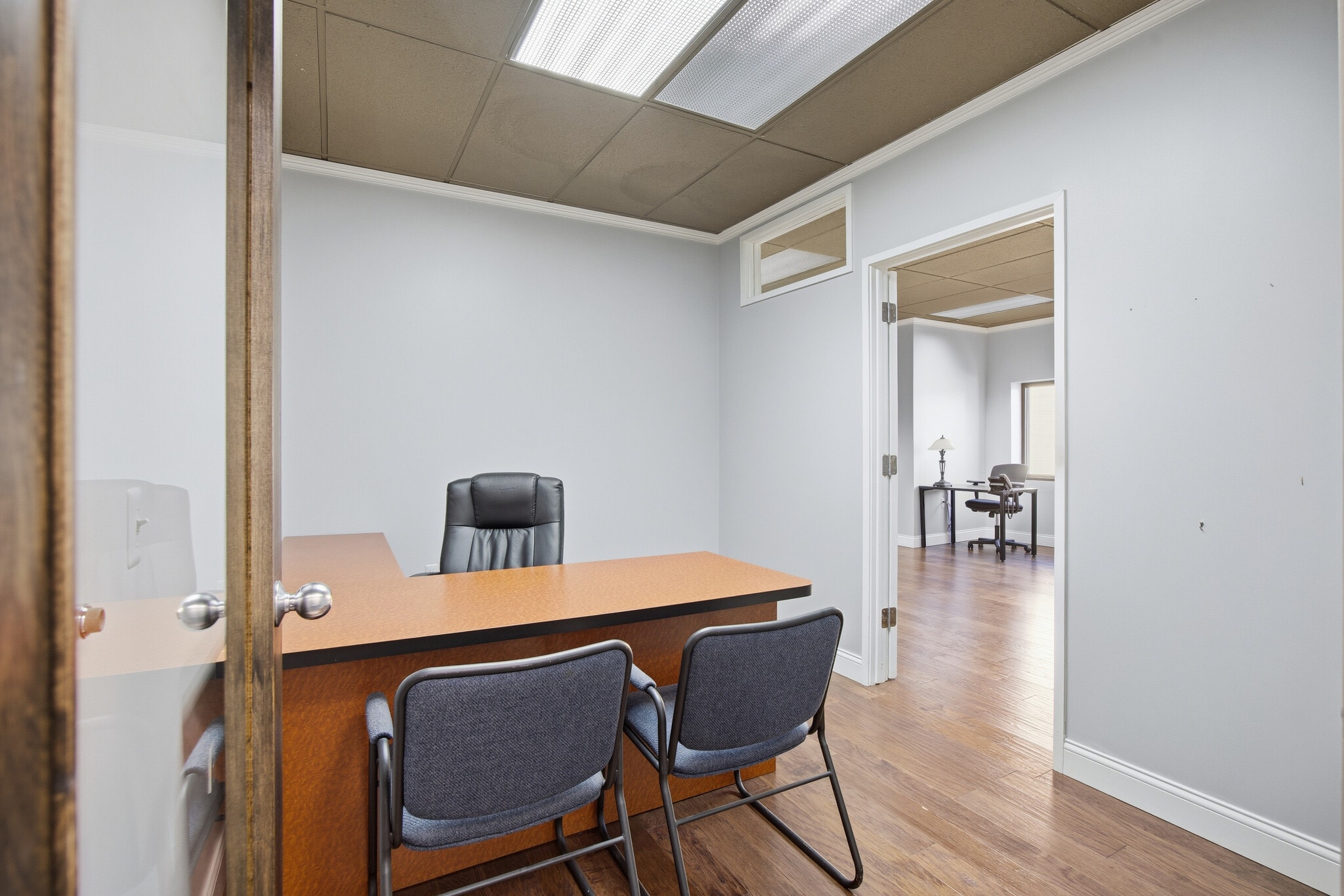 261-275 E Maple Rd, Birmingham, MI à louer Photo intérieure– Image 1 sur 4